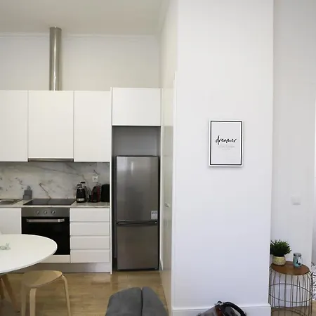 Vibrant Host Solutions - Heroismo'S Metro Porto Zimmer foto